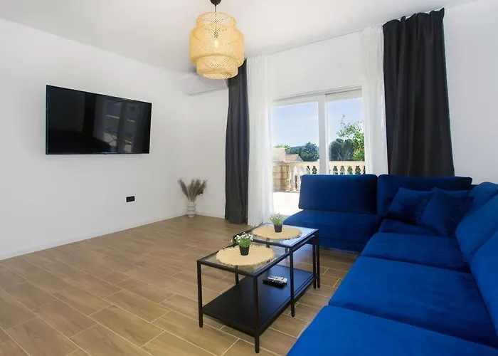 Apartments Mirni Kutak